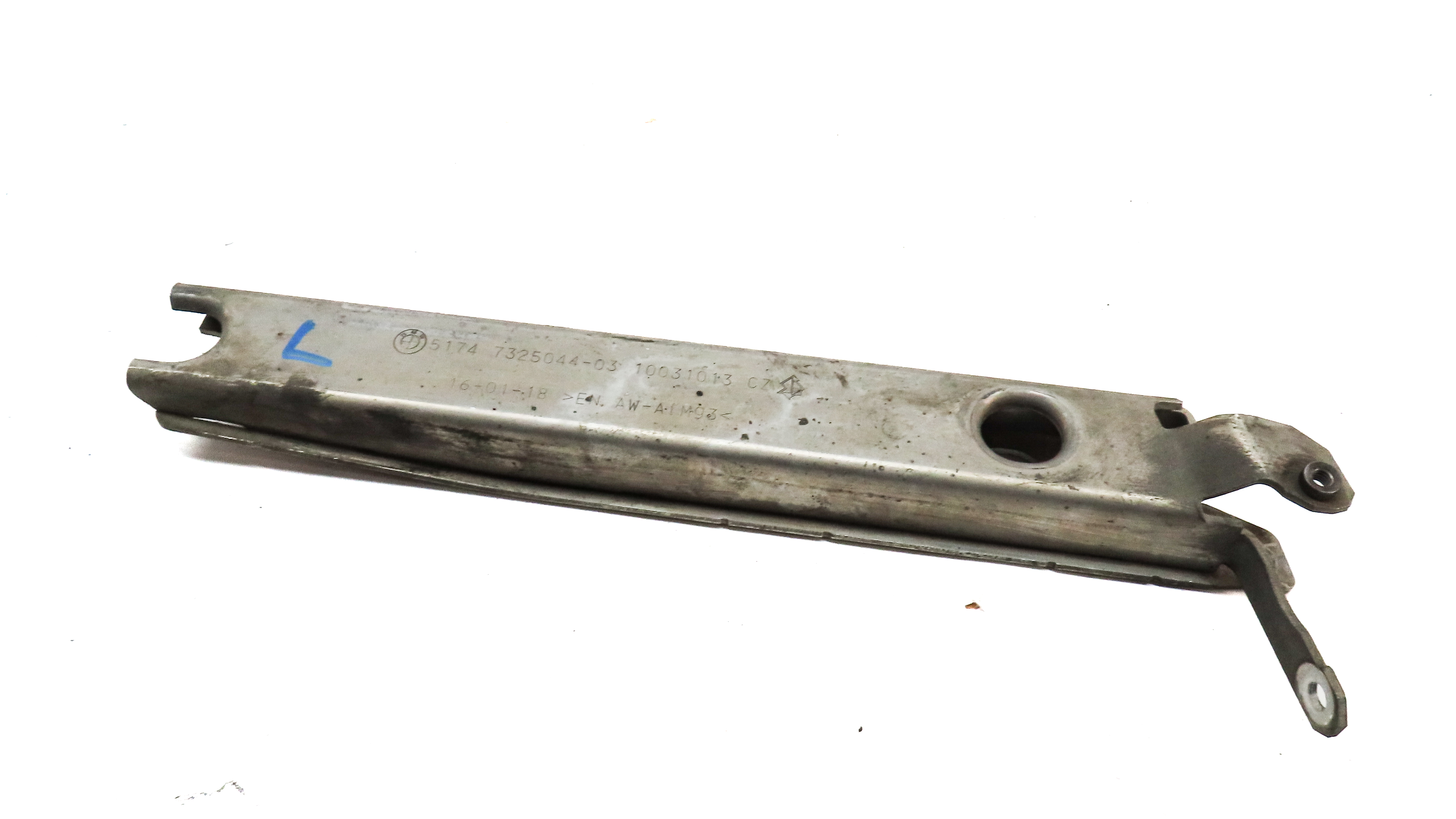 2018 BMW X2 (F39) 2.0L (B46) ENGINE FRONT LEFT RADIATOR LOWER SUPPORT BRACKET — exact item pictured